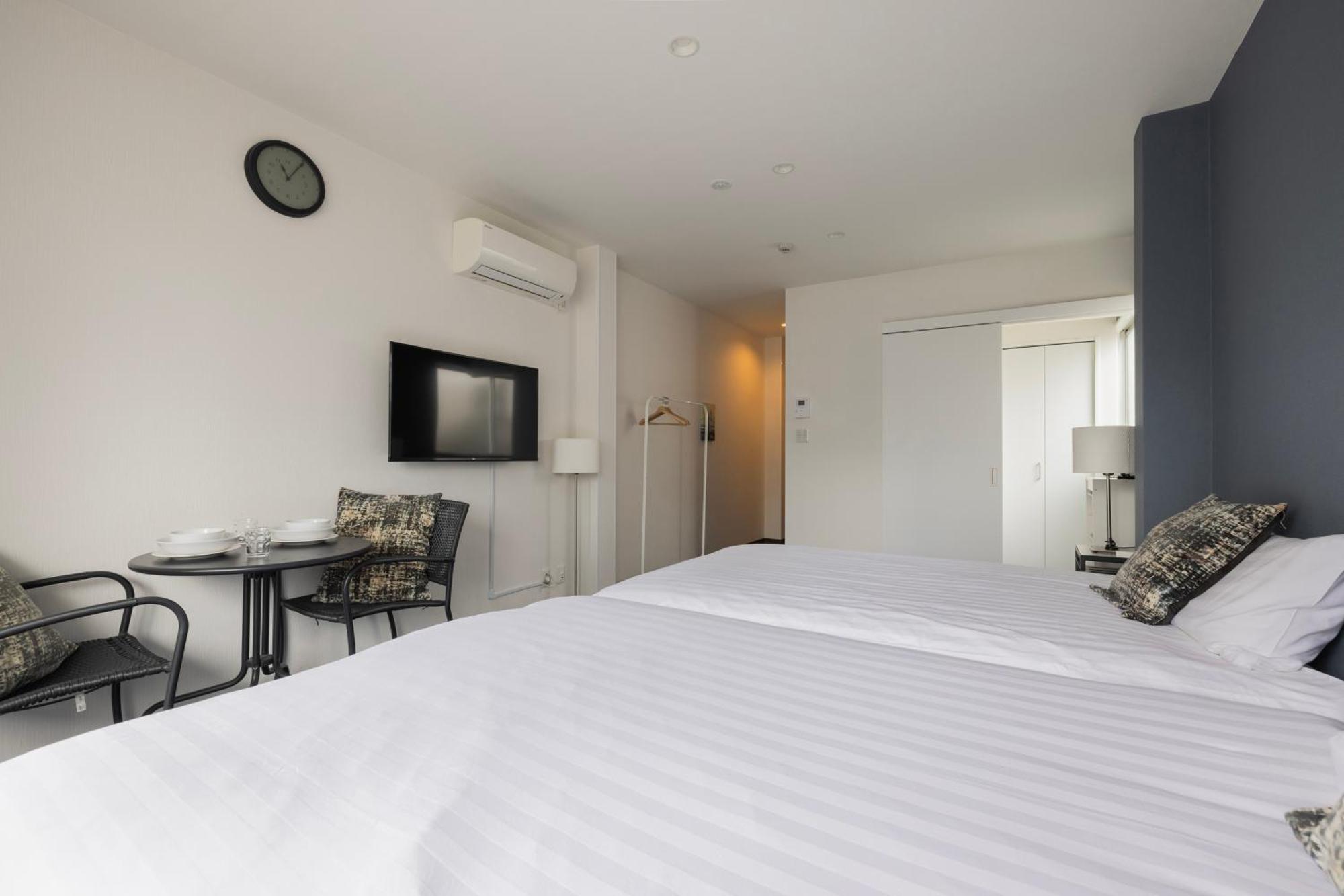 Namba Garden Square Apartment Osaka Esterno foto